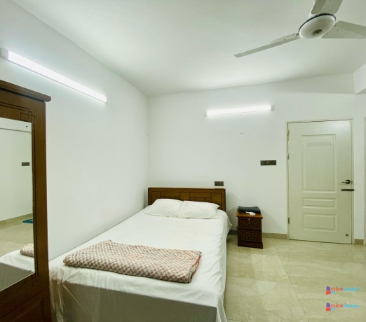 premium-2-bedroom-apartment-for-rent-in-bashundhara-ra-fully-furnished-big-0