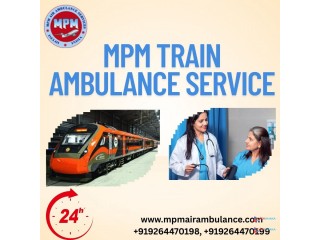 MPM Train Ambulance in Kolkata Provided Doctor and Paramedic Facilities to the Patients