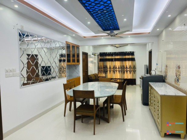 premium-4bhk-serviced-furnished-apartment-available-now-big-2