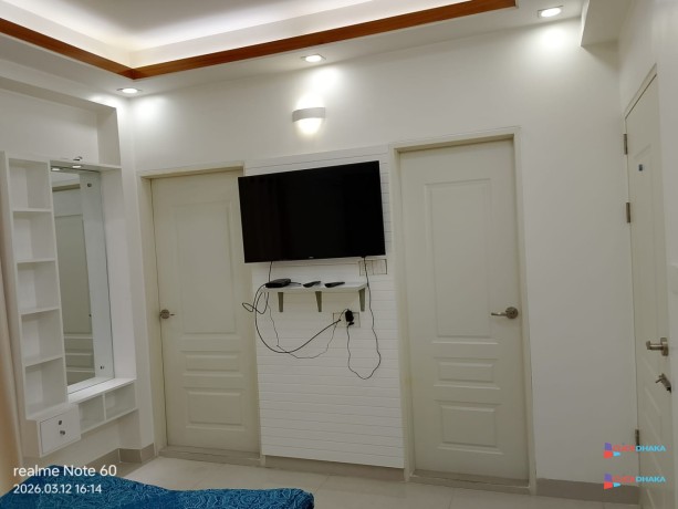 modern-cozy-2-bedroom-fully-furnished-apartment-for-rent-in-bashundhara-ra-big-2