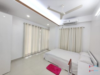 Fully Furnished 1/2/3/4 Bedroom Apartment Rent in Bashundhara R/A, Dhaka