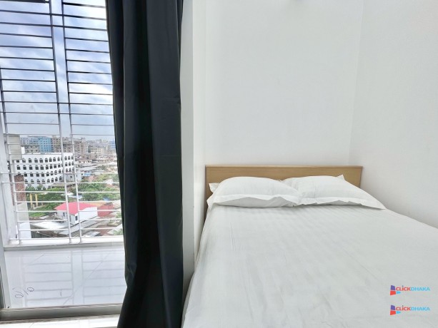 modern-luxurious-furnished-2-room-studio-apartment-big-1