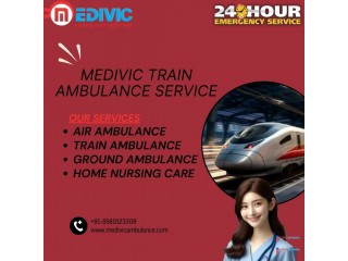 Medivic Train Ambulance in Kolkata has qualified doctors and transfer experience