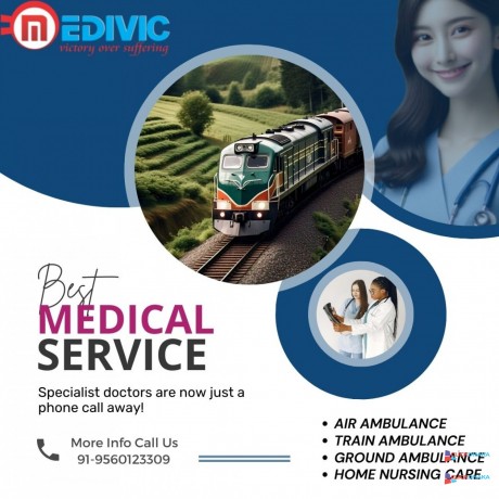 medivic-ambulance-train-services-in-patna-assisting-with-isolated-patient-transfers-big-0